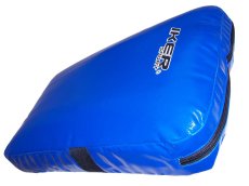 Domi / Dummy en Vinilona Economico Grande color Azul marca IKER, Kick Boxing, Muay Thai y Artes Marciales Mixtas